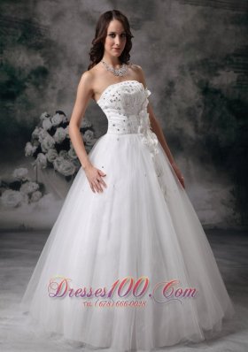 Dressy A-line Strapless Wedding Dress Tulle Beading