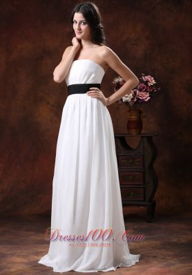 White Chiffon Brush Train Wedding Dress With Black Belt