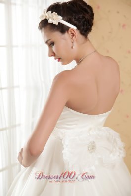 Luxurious Strapless Tulle Taffeta Beaded Wedding Dress