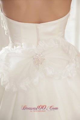 Luxurious Strapless Tulle Taffeta Beaded Wedding Dress