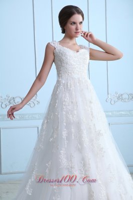 Latest A-line V-neck Wedding Dress Tulle Lace Court Train