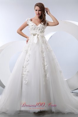 Gorgeous Sassy A-line V-neck Taffeta Tulle Wedding Dress