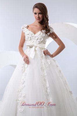 Gorgeous Sassy A-line V-neck Taffeta Tulle Wedding Dress