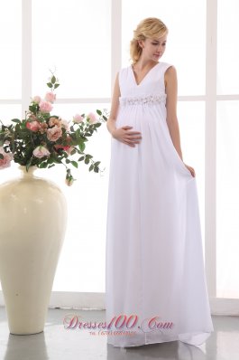 Populor V-neck Maternity Wedding Dress Chiffon Beaded