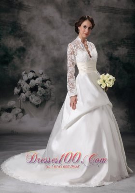High-class A-line V-neck Court Train Wedding Dress