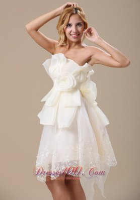 Elegant Strapless White Bow Hand Made Flowers Prom Dress