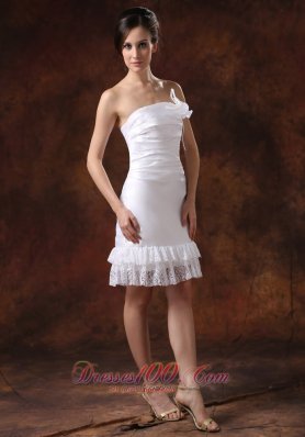 Affordable Taffeta Strapless Knee-length Wedding Dress