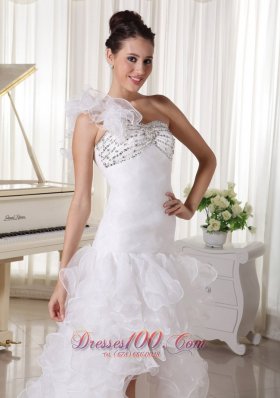 Latest Organza Ruffled Fashionable Wedding Dress On Sale