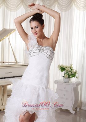 Latest Organza Ruffled Fashionable Wedding Dress On Sale