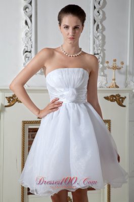 Sexy A-line Strapless Organza Ruched Wedding Dress Chic