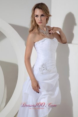 Mod Elegant A-line Strapless Wedding Dress High-low Organza