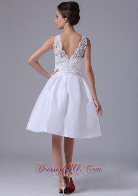 Taffeta A-Line Scoop Knee-length Beach Wedding Dress
