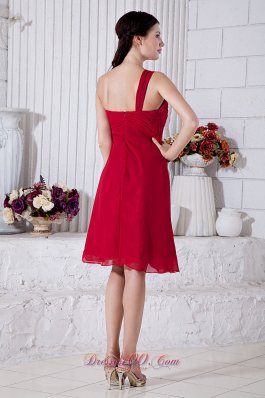 One Shoulder Wine Red Mini-length Bridesmaid Dress Ruched