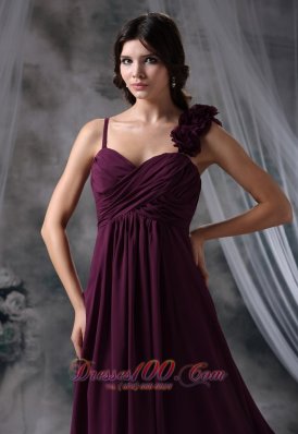 Hand Made Flowers Straps Purple Bridesmaid Dress