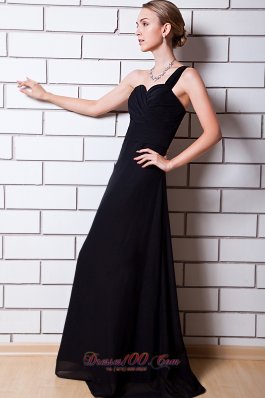 Black Trends One Shoulder Bridesmaid Dress Chiffon