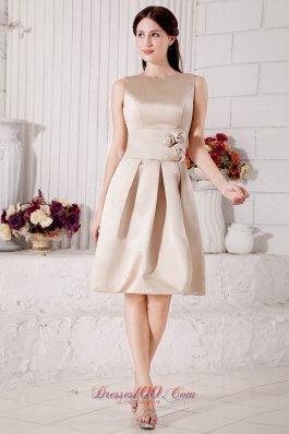 Champagne Bateau Prom / Cocktail Dress Knee-length