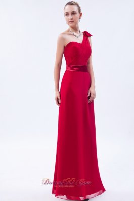 One Shoulder Red Bowknot Ruch Decorate Bridesmaid Dress