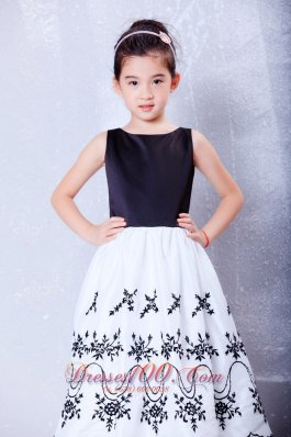 Glamorous Baby Girl Pageant Dresses Black Embroidery