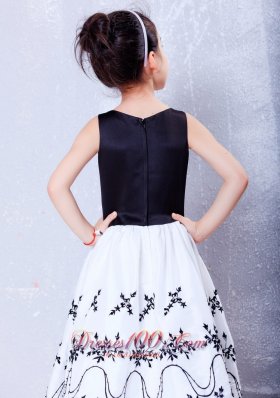 Glamorous Baby Girl Pageant Dresses Black Embroidery