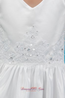 V-neck Appliques Flower Girl Pageant Dress Satin