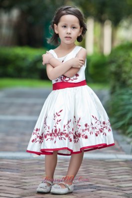 Embroidery White and Red Little Flower Girl Dress