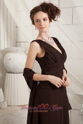 Brown V-Neck Ruched Chiffon Mother In Law Dress