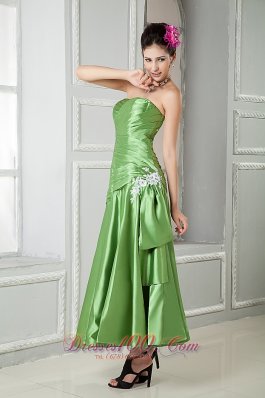 Spring Green Ruched Tea-Length Mothers Dresses For Weddings