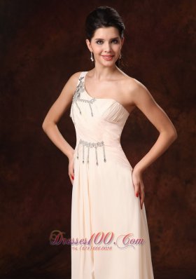 Champagne Appliques Beading One Shoulder Quinceanera Dress