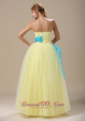 Light Yellow Appliques Ruch Sash Prom Dress