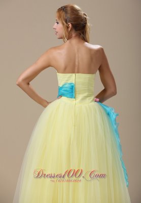 Light Yellow Appliques Ruch Sash Prom Dress