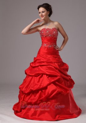 Red Beaded Decorate Pick-ups Prom Dress