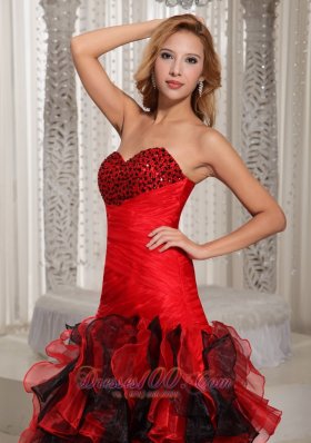 Red and Black Beading Decorate Sweetheart Prom gown