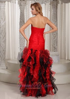 Red and Black Beading Decorate Sweetheart Prom gown