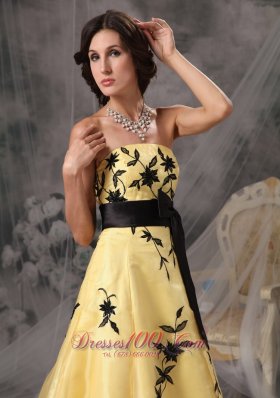 Yellow Prom Gowns with Black Applique and Sash