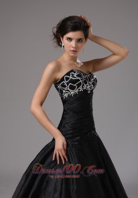 Black Organza Prom Dress With Brush Train Princess