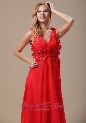 Petals Besiged Deep Neck Straps Prom / Evening Dress