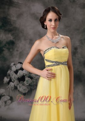 Light Yellow Prom / Evening Dress Empire Tulle