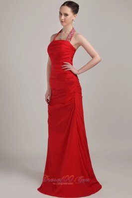 Red Column / Sheath Halter Ruch Prom Dress