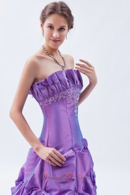 A-line / Princess Prom Dress Taffeta Embroidery Ruffles