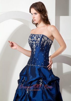 A-line Taffeta Pick Ups Appliques Prom Dress Beading