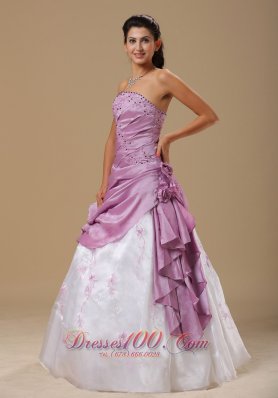 Dama Dresses for Quinceanera 2013 Embroidery