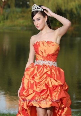 High-Lo Orange Red Dama Dresses for Sweet 16 Appliques