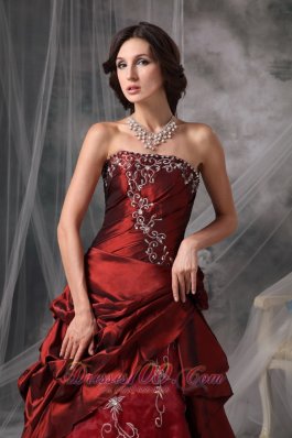 A-Line Burgundy Quinceanera Dress Appliques