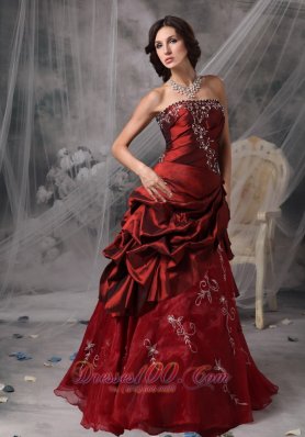 A-Line Burgundy Quinceanera Dress Appliques