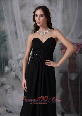 Exquisite Black Evening Dress Beading Watteau