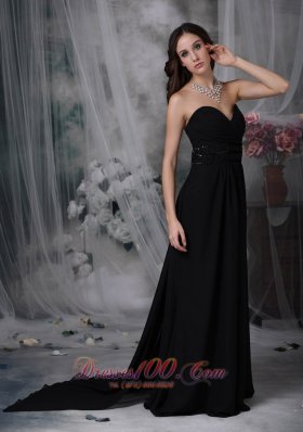 Exquisite Black Evening Dress Beading Watteau