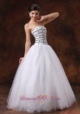 Ball Gown Designers Prom dress White Black Beaded