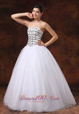 Ball Gown Designers Prom dress White Black Beaded