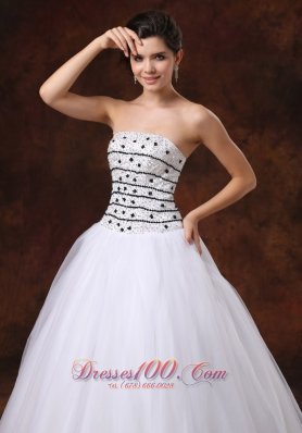 Ball Gown Designers Prom dress White Black Beaded