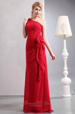 Sheath Red One Shoulder Prom Gown with Ruffles